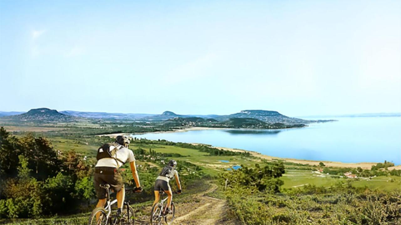 Árnyas vendégházak Balatonalmádi Exterior foto